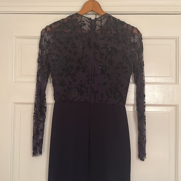 Navy Blue Evening Gown with Sequin Detail and Mermaid Silhouette. - Picture 4 of 7